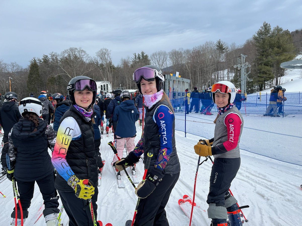 MedwayAthletics's tweet photo. The girls are killing it at States.  We are currently in 3rd place as a team.

1st run:
Charlotte Richmond- :52.90
Elle Heiden- :56.30
Keira Davis- :57.78
Margaret Morton- 1:06.53 https://t.co/T7xpfjIUYJ