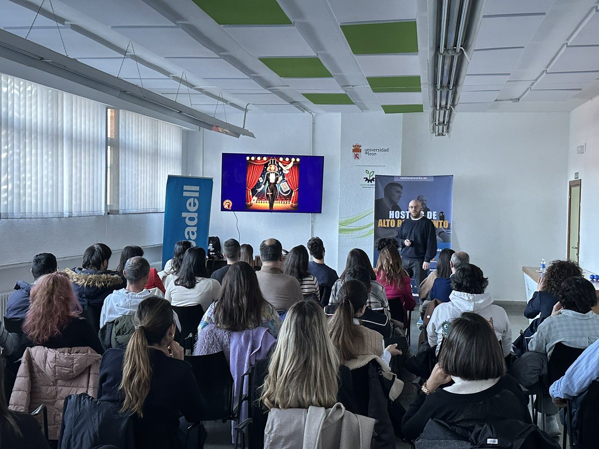 WordPress León tweet media