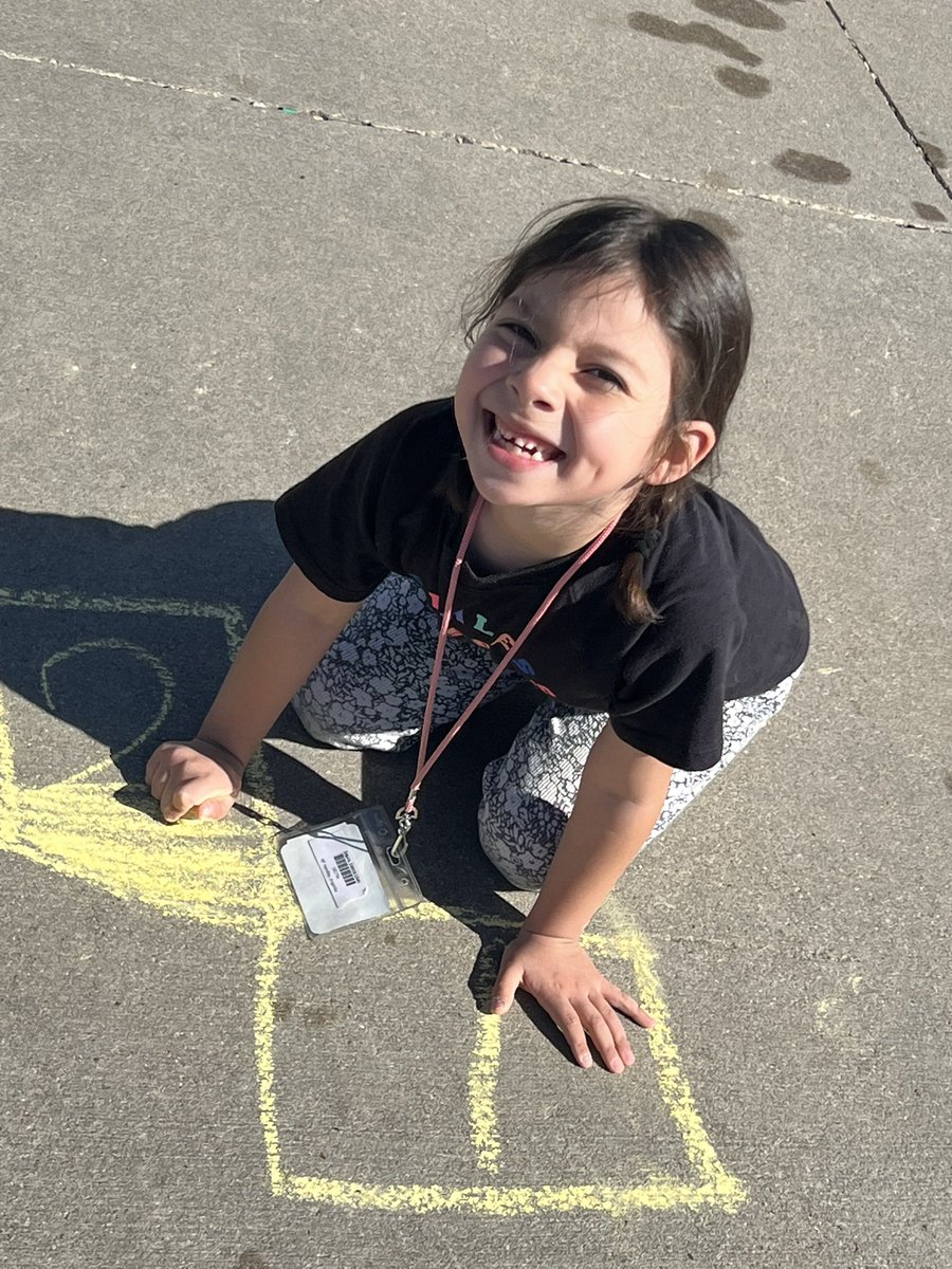 Angelika Handley tweet media