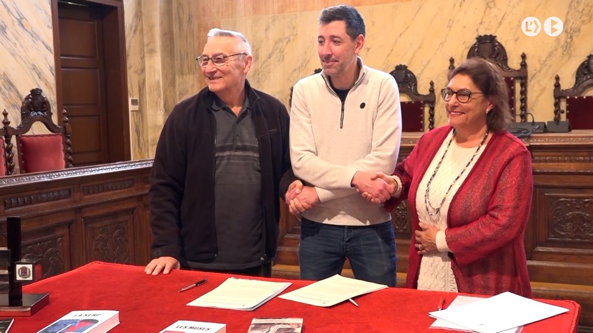 🔵 Cedeixen el fons Cussà a l’ajuntament de Berga
▶️ youtu.be/FF2Mw_zgPlo

#linformatiu #catcentral #alacarta