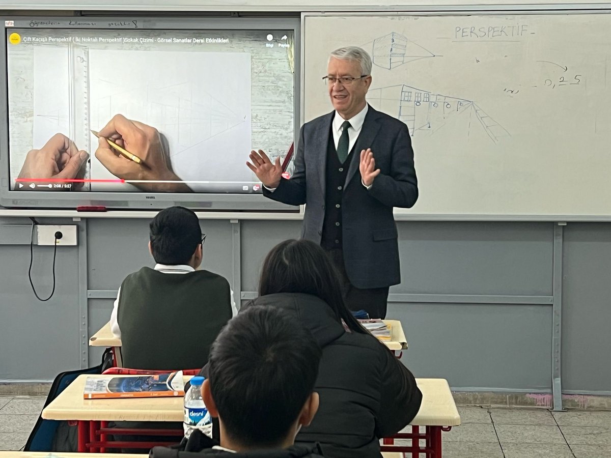 bingolmem's tweet photo. 📍 Rekabet Kurumu Anadolu Lisesi 

🇹🇷 Türkiye Yüzyılı Maarif Modeli izleme ve değerlendirme faaliyetleri kapsamında İl Müdür Yardımcımız Orhan Buğrahan ile Şube Müdürlerimiz Orhan Avcı ve Muhittin Bulut, Maarif Modeli uygulanan sınıfları ziyaret etti📚✏️ ve öğretmenlerle değerlendirme toplantısında bir araya geldi.🤝👩‍🏫👨‍🏫

@tcmeb @Yusuf__Tekin @meb_ogm @h_ibrahim_topcu @MustafaOzel66