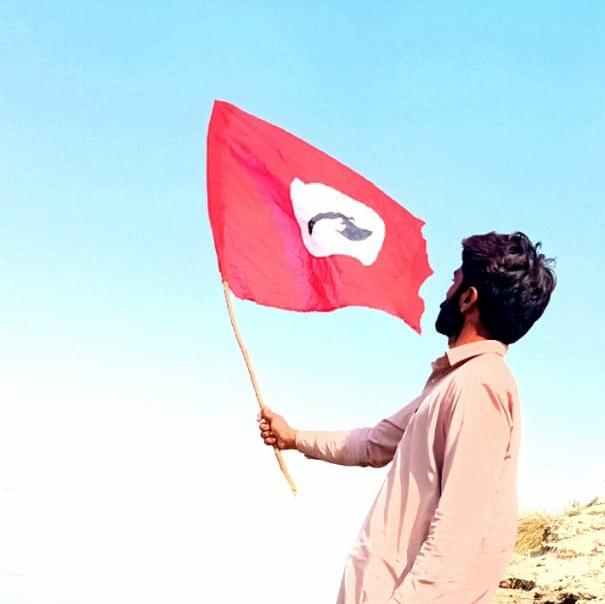 Asad66652571's tweet photo. #NewProfilePic
#مورو 
#سنڌو
مرسون مرسون سنڌ نه ڏيسون 🚩⁦❤️⁩⁦✌️⁩ https://t.co/qPjj6ortA5