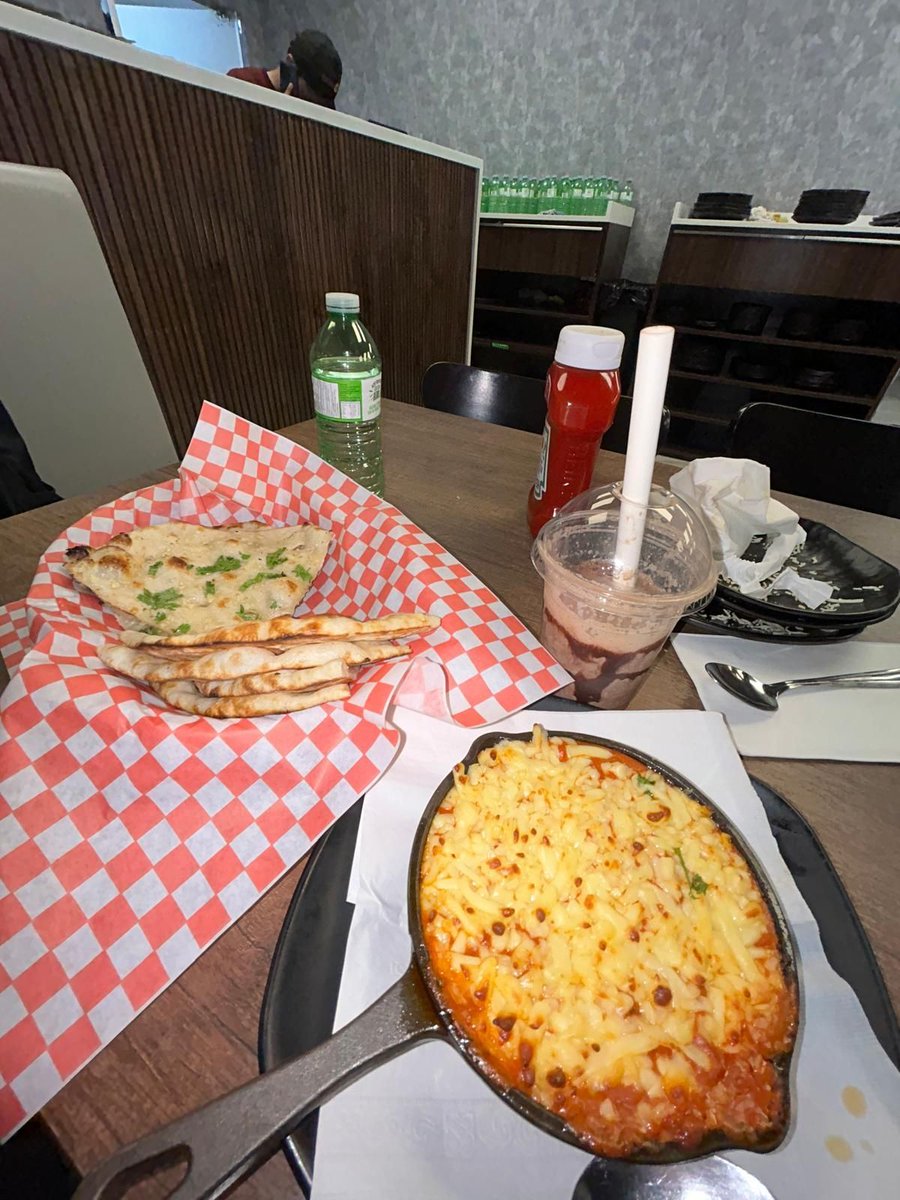 Wanderbitess's tweet photo. Top 10 Restaurants/Cafes to visit in KWCπ§βπ³
9. Choice Kitchener
Introducing Bhakri Pizza β the ultimate combination of crispy Indian flatbread and pizza goodness! Come experience it at Choice Indian Restaurant! ππ₯ #FusionFlavors #InnovativeEats https://t.co/q8LxvieGx2