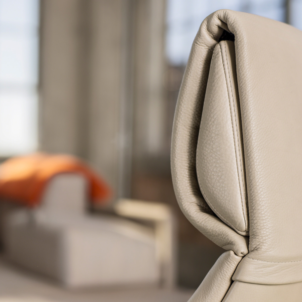 First-class comfort for your workspace. ✈️✨ The Massaud Lounge by @coalesse blends luxury, function, and flexibility—perfect for work or relaxation. bit.ly/4aRLGmp 

#Coalesse #MassaudLounge #WorkplaceLuxury