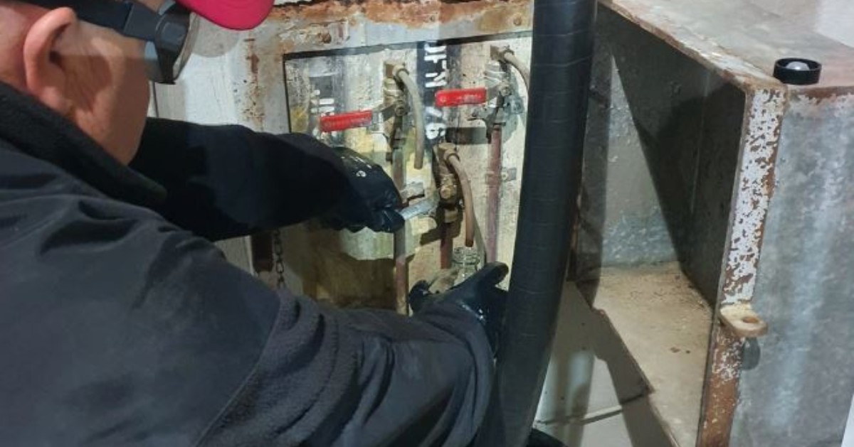 ⚓Defense Fuel Support Point Rota, Spain Enhances Capability⚓

"The activation of the CEPSA pipeline is a big win for DFSP Rota."  - Lt. Manaa Takouda, NAVSUP FLC Sigonella, Site Rota fuels officer

For full story: ow.ly/geEy50V5p0U