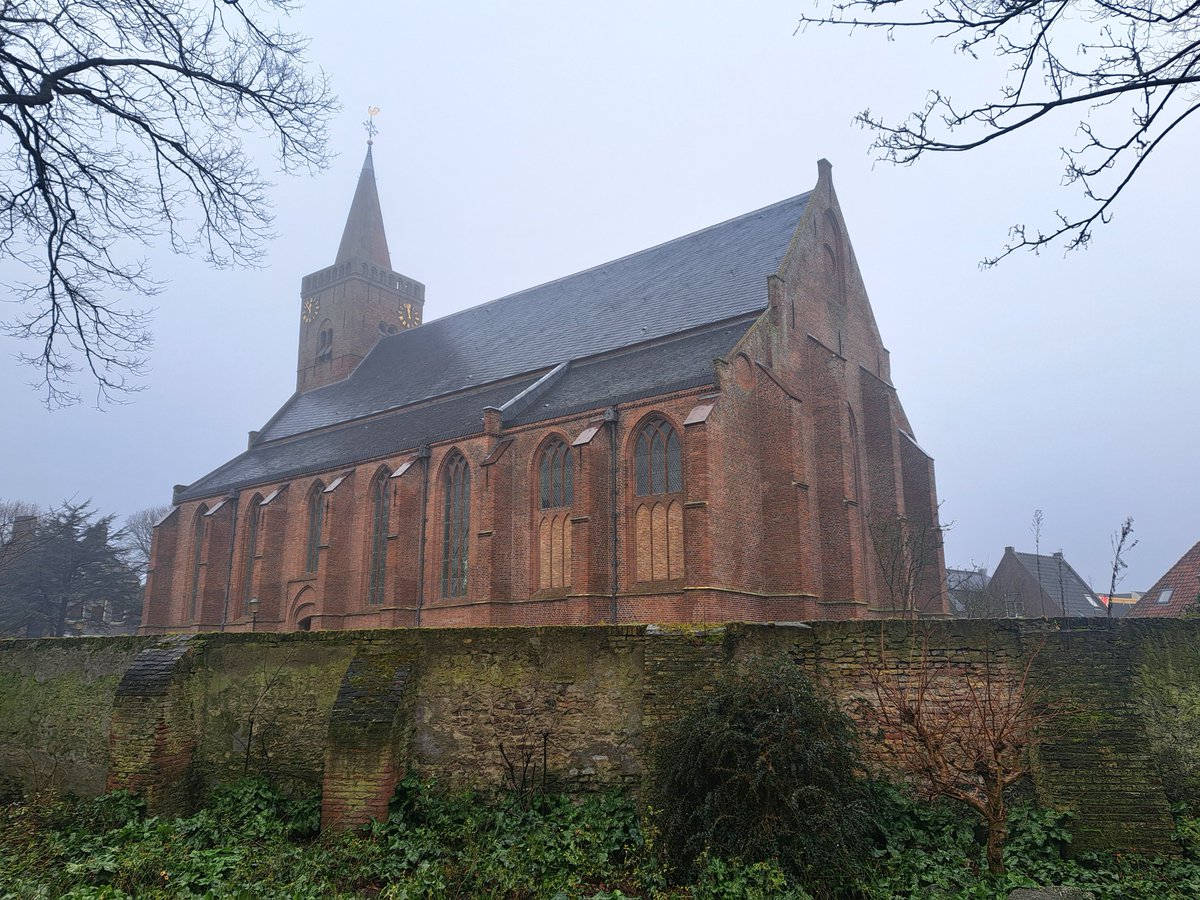 MachielLock's tweet image. Foto's dag 2 op Texel: de duinen (2x), de hervormde kerk te Den Burg, de hervormde kerk te De Koog. #texel #duinen #kerken