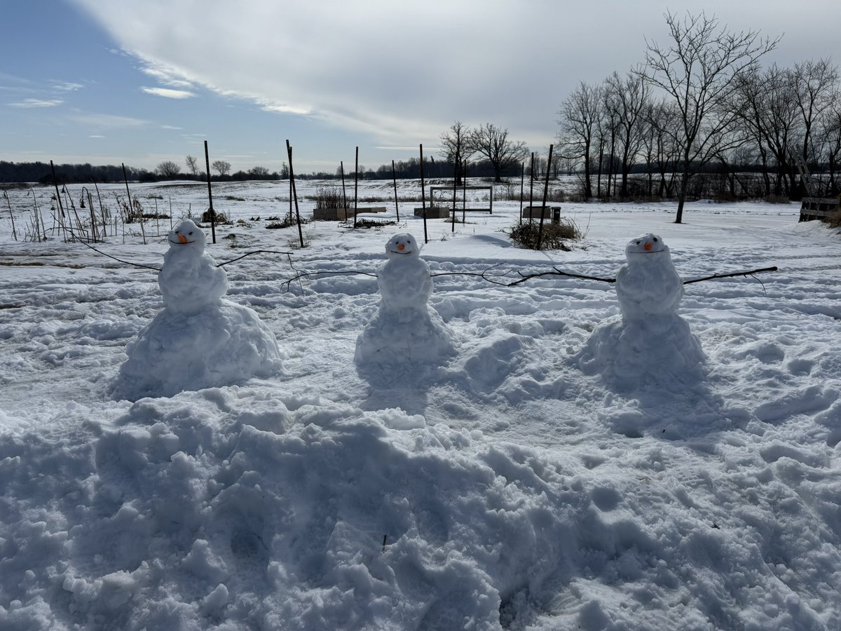 Seeing this coming up the driveway after a long day sure warms the heart a bunch 🥰