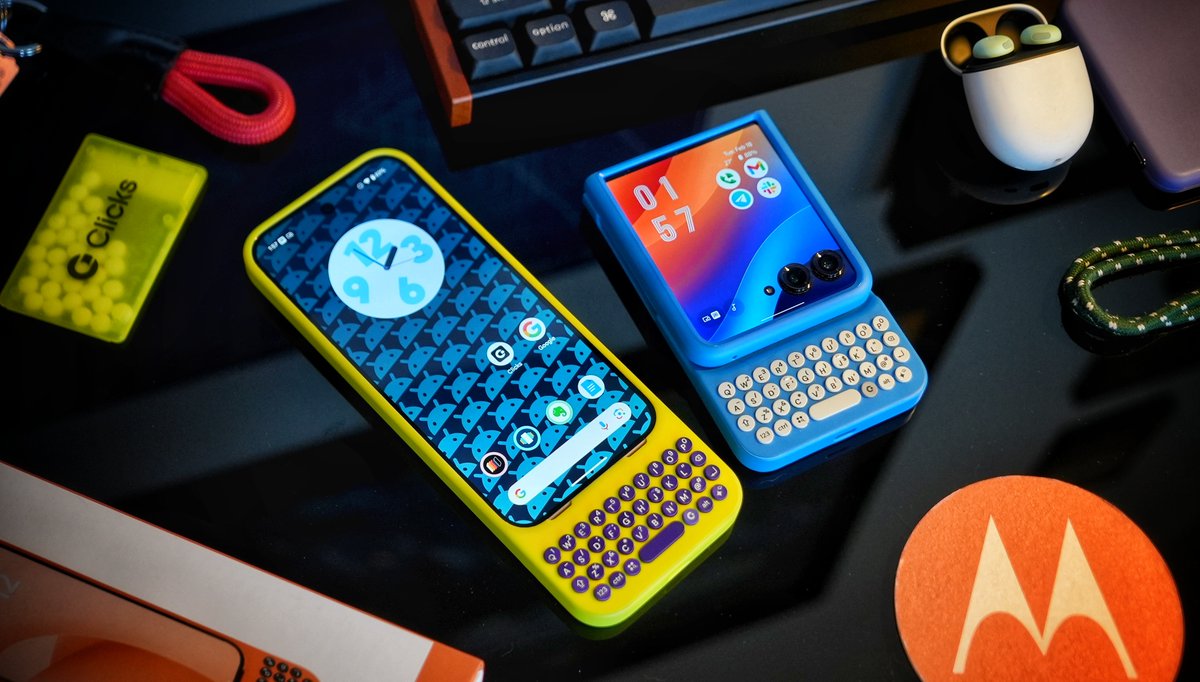 nirave's tweet image. 🔔🔔🔔 ALERT! This is NOT a drill 🔔🔔🔔

That's a bit melodramatic... but it's worth it: my favorite iPhone accessory is now available for Android, and by god does it look 🔥🔥🔥

❓❓ @clickskeyboard is now available for the #GalaxyS25 and #Pixel9Pro. My favorite? That's easy: