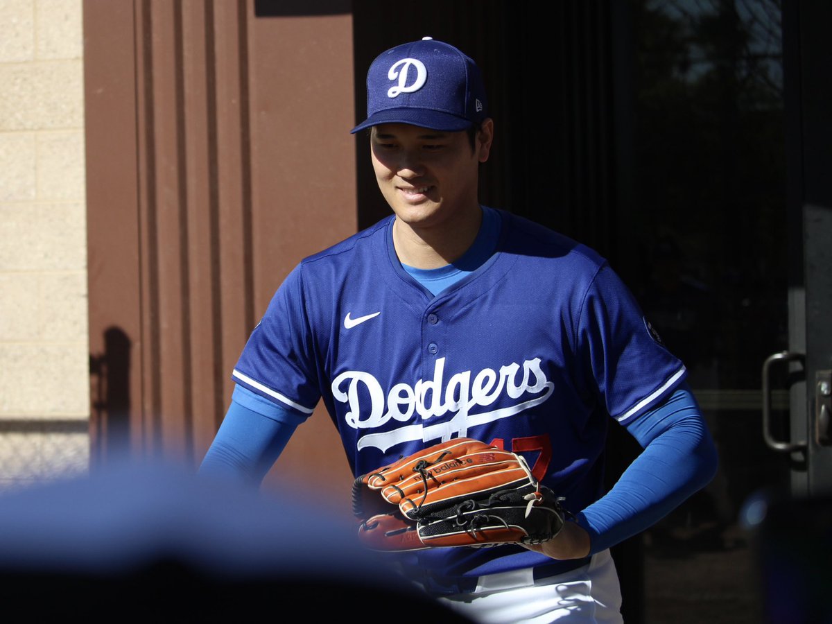 roblespan's tweet image. #DodgersST #CamelBackRanch #SpringTrainging #WSChamps #ShoheiOhtani