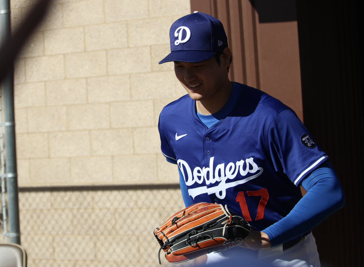 roblespan's tweet image. #DodgersST #CamelBackRanch #SpringTrainging #WSChamps #ShoheiOhtani