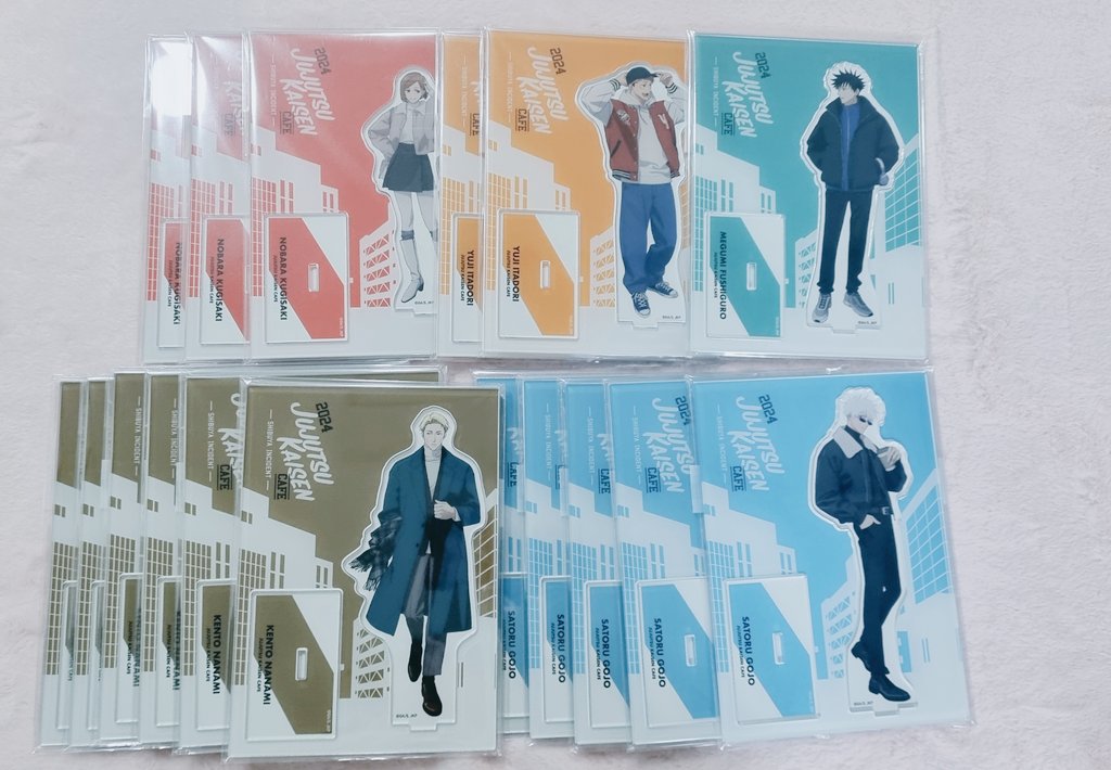 min_n_13's tweet photo. @KaeruMall 

벌써 2월이 끝나가는데 짧았지만 많이 출고를 했던 거 같아요! 1월 제품 발매도 그렇고 명절이 있어서 다 밀리다보니 쉬지도 않고 출고 신청을 했답니다! 카에루몰에서 빠르게 넘겨주셔서 안전하고 정말 빠르게 받을 수 있었어요😍
감사합니다~ 

#카에루몰 https://t.co/KDB7TnKGaM