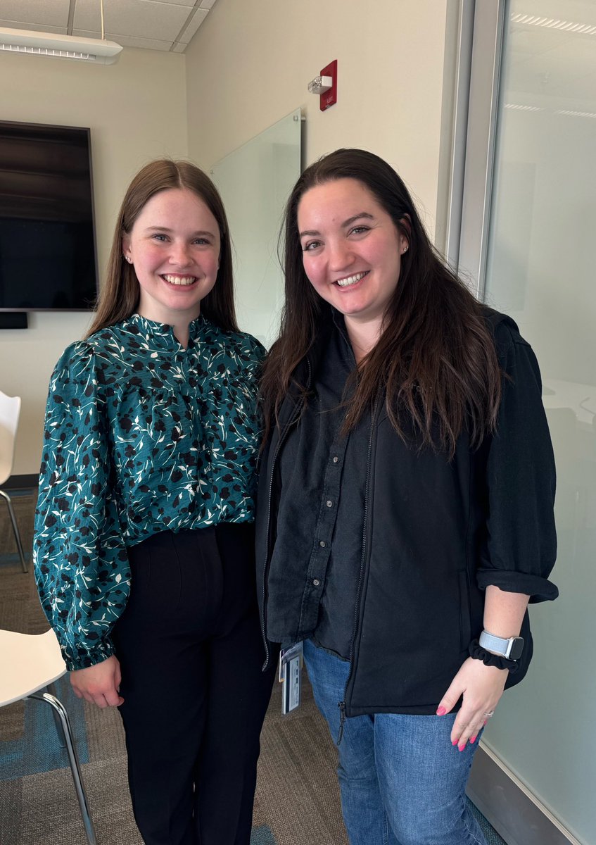 So fun to connect with a past peer and colleague <a href="/ashleydivens/">Ashley Divens</a> from my PhD program at <a href="/WVUmicro/">WVU Micro and Immuno</a>  as she interviews for a potential postdoc at a collaborating lab at the <a href="/PittCVR/">Center for Vaccine Research</a> ! So cool to see how her project has progressed since she first joined the program👩‍🔬 💙 💛