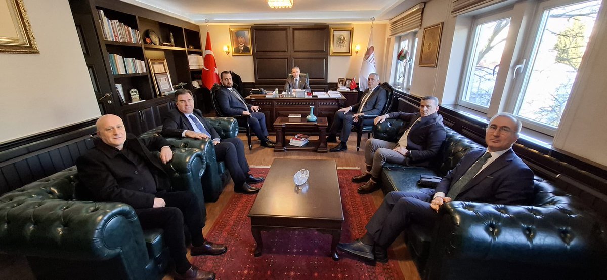 Konfederasyonumuza (İMKON) Nezaket ziyaretinde bulunan 
Kuzey Kıbrıs Türk cumhuriyeti 
Cumhurbaşkanlığı Müsteşarı   Sayın Okan DONANGİL ve heyeti ile K.K.T.C yatırım fırsatları hakkında faydalı  istişarelerde bulunduk.

Sayın Müsteşarımıza ve heyetine Nazik ziyaretleri  için