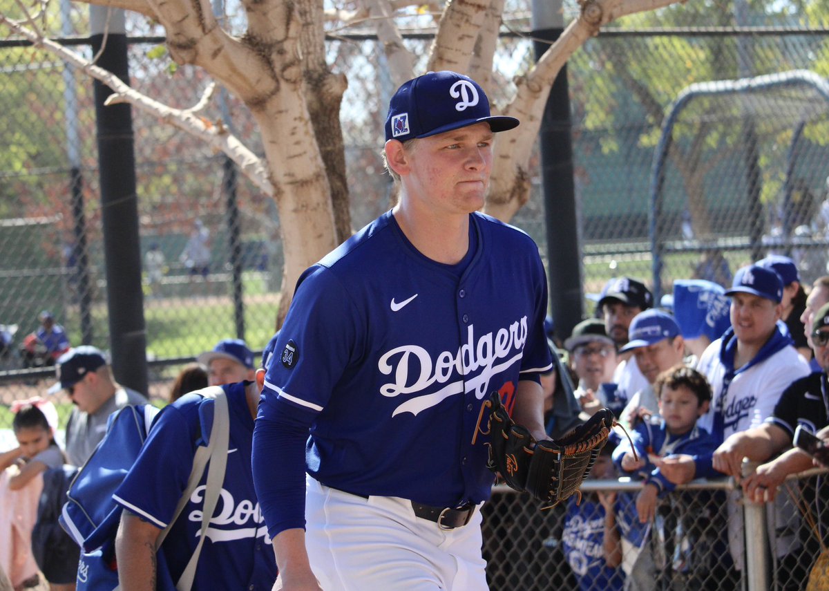 roblespan's tweet image. #DodgersST #CamelBackRanch #SpringTrainging #WSChamps #EmmetSheehan