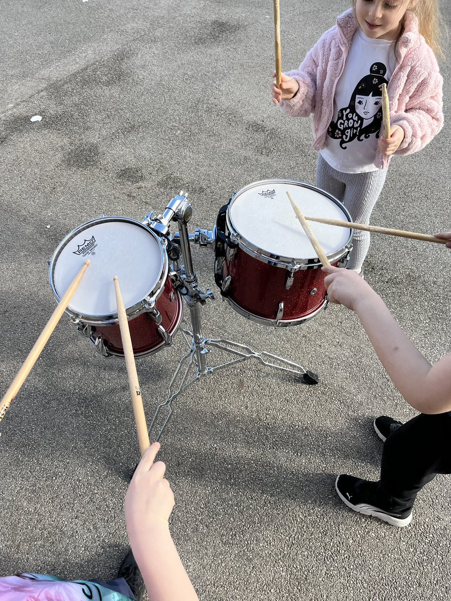 wolverham_rowan's tweet photo. Rowan class had a great first day back. After looking at the book Listen about Evelyn Glennie we tried some of Mr Bullen’s drums! We looked at how we could play them in different ways too… https://t.co/JAAQWdZCuT