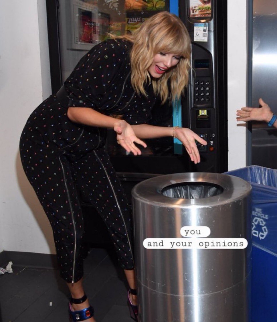 Labyrinth13__'s tweet image. “So long , London is boring and her worst track 5”