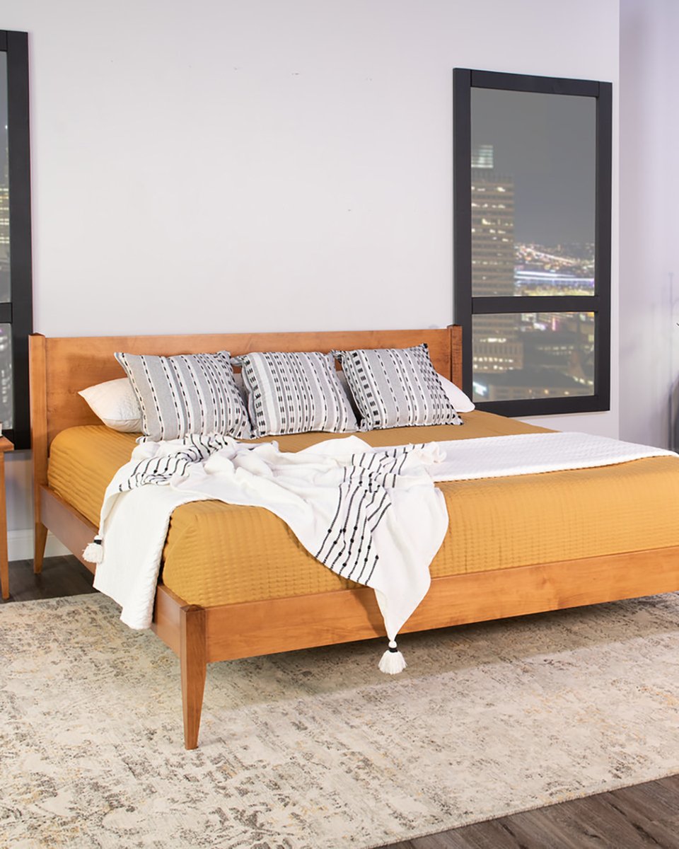 Gabberts's tweet image. This style honors classic forms but with a cleaner, softer edge that makes spaces luxurious without being overly formal. 
gabberts.com/blog
#gabberts #gabbertsfurniture #finefurniture #furniturebydesign  #updatedtraditional