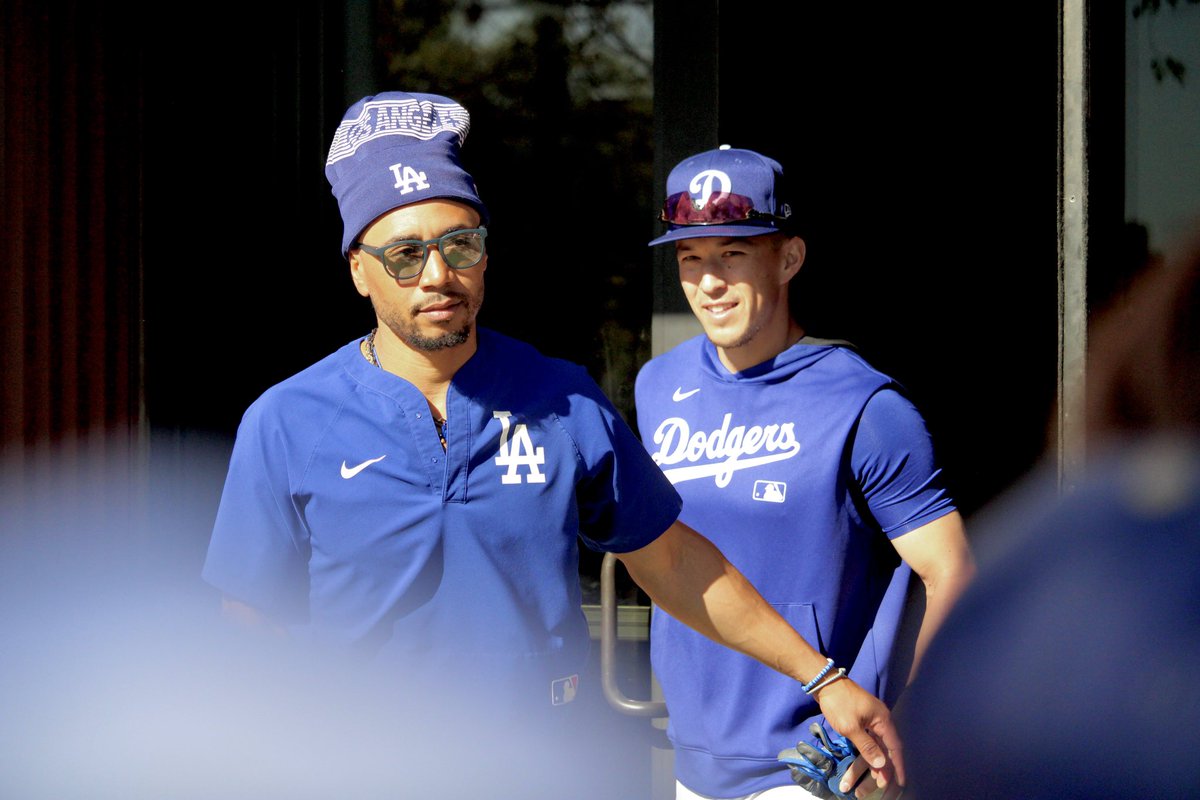roblespan's tweet image. #DodgersST #CamelBackRanch #SpringTrainging #WSChamps #MookieBetts and #TommyEdman