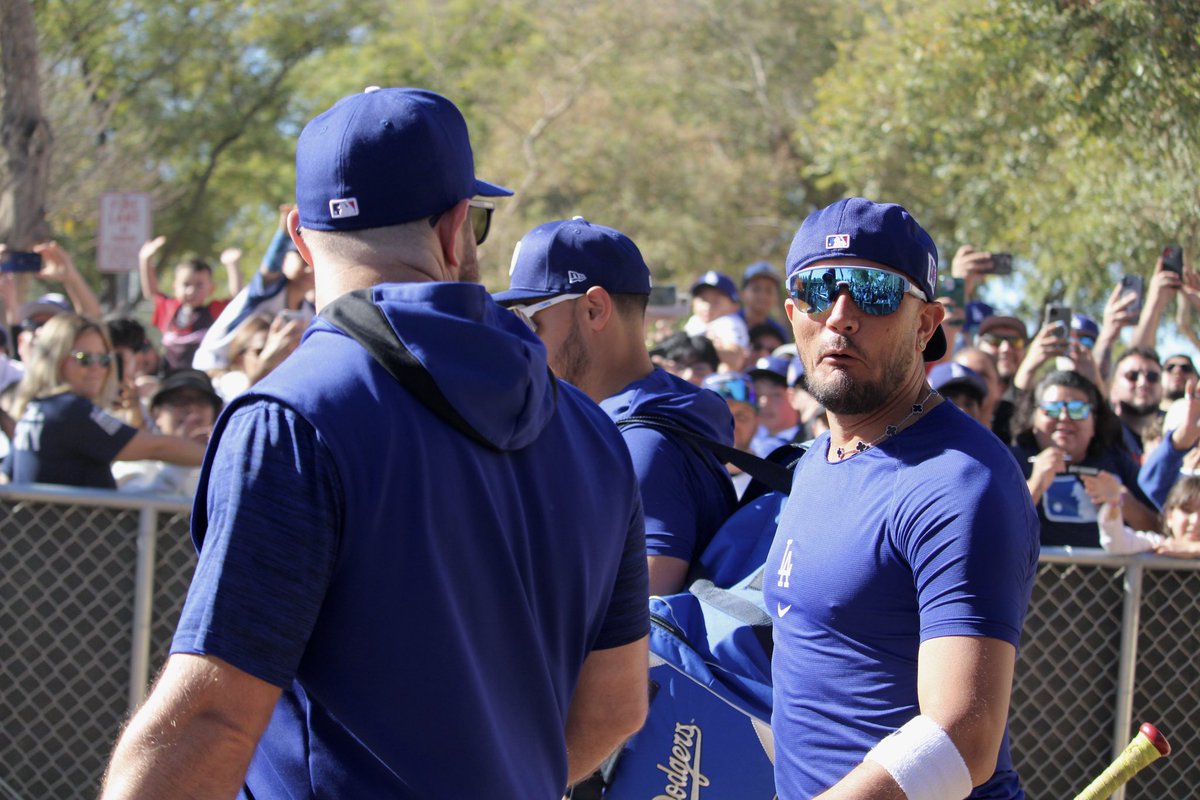 roblespan's tweet image. #DodgersST #CamelBackRanch #SpringTrainging #WSChamps #MichaelConforto #MiguelRojas and #MaxMuncy