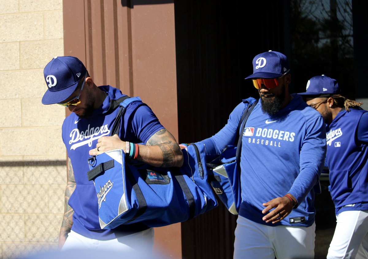 roblespan's tweet image. #DodgersST #CamelBackRanch #SpringTrainging #WSChamps #AndyPages #TeoscarHernandez and #JustinDean