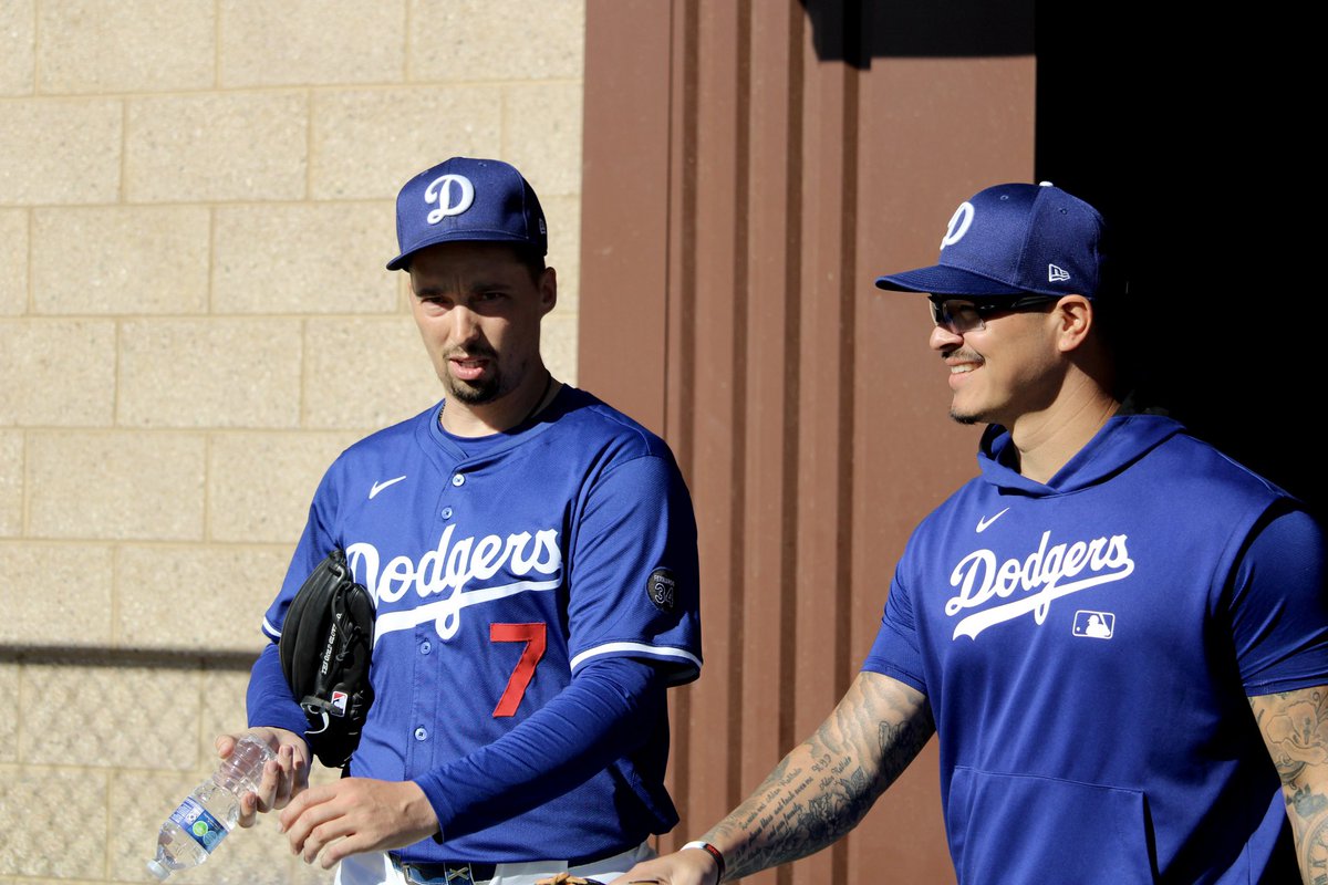 roblespan's tweet image. #DodgersST #CamelBackRanch #SpringTrainging #WSChamps #BlakeSnell and #AnthonyBanda
