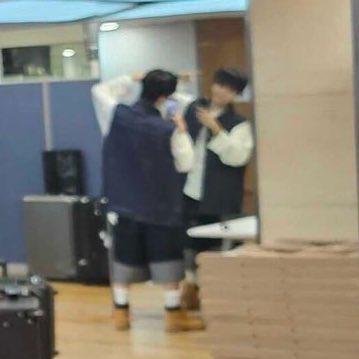 이사진진짜기여운이유
진짜기여움