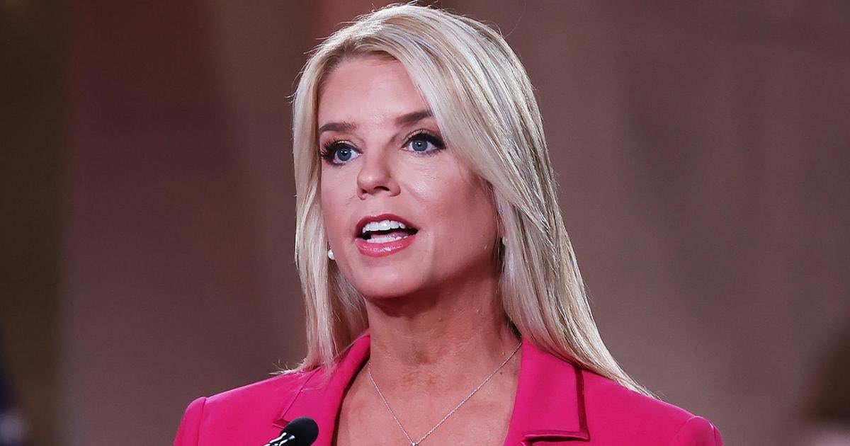 BillPrinter00's tweet image. Everyone wants the Epstein files released
Trump-nominated AG Pam Bondi declares that she will go after anyone trying to hide the files 🔥