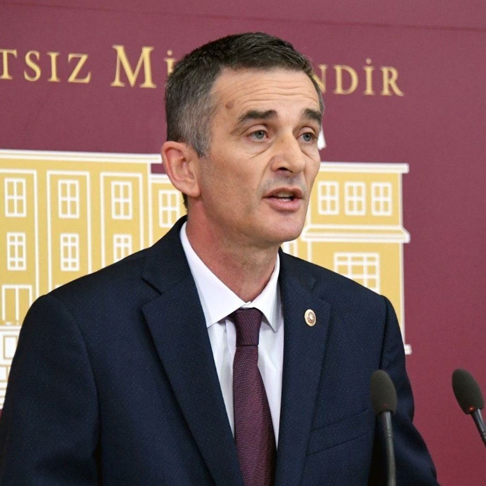 Abluka tweet media