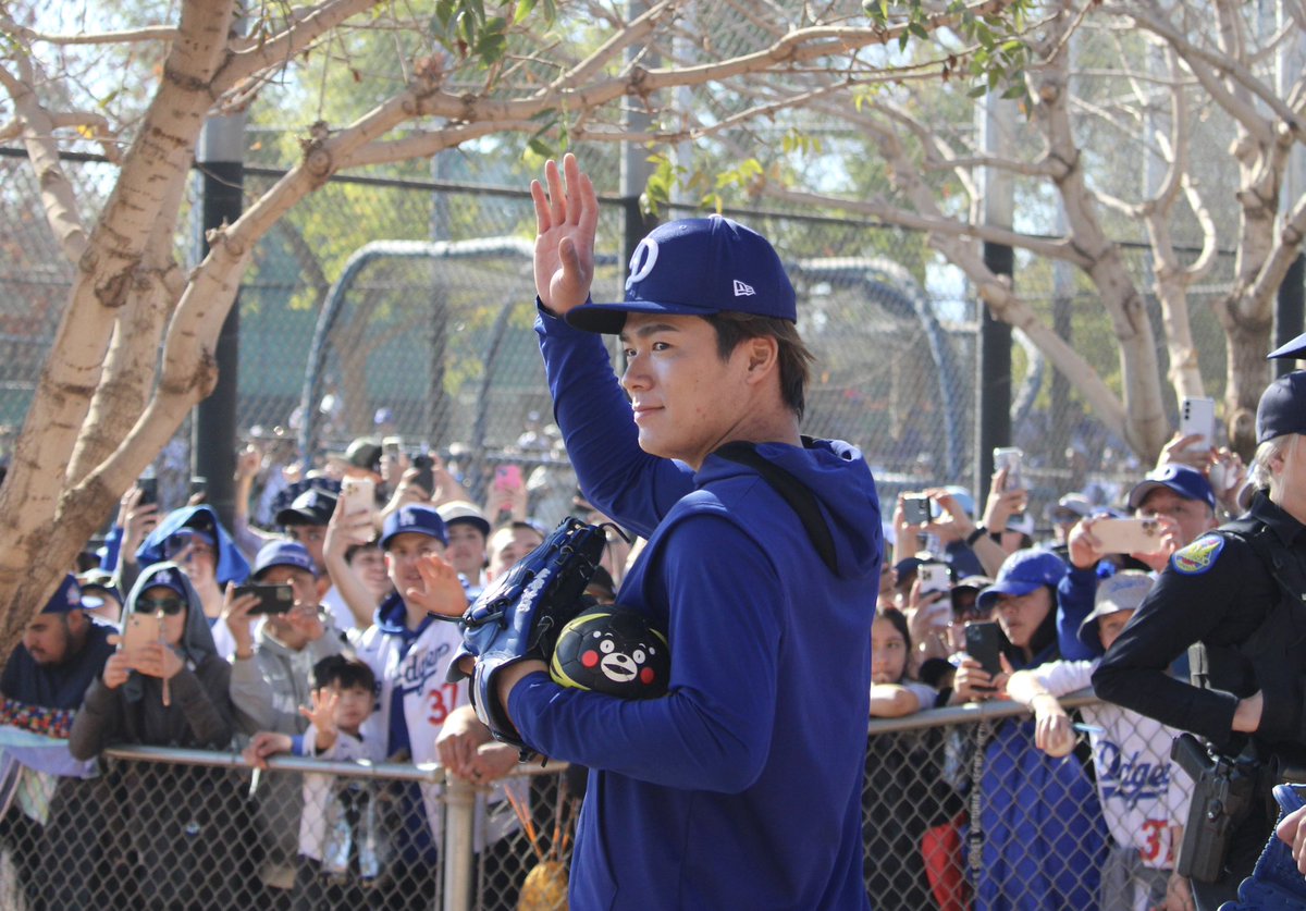 roblespan's tweet image. #DodgersST #CamelBackRanch #SpringTrainging #WSChamps #YoshinobuYamamoto and #TannerScott