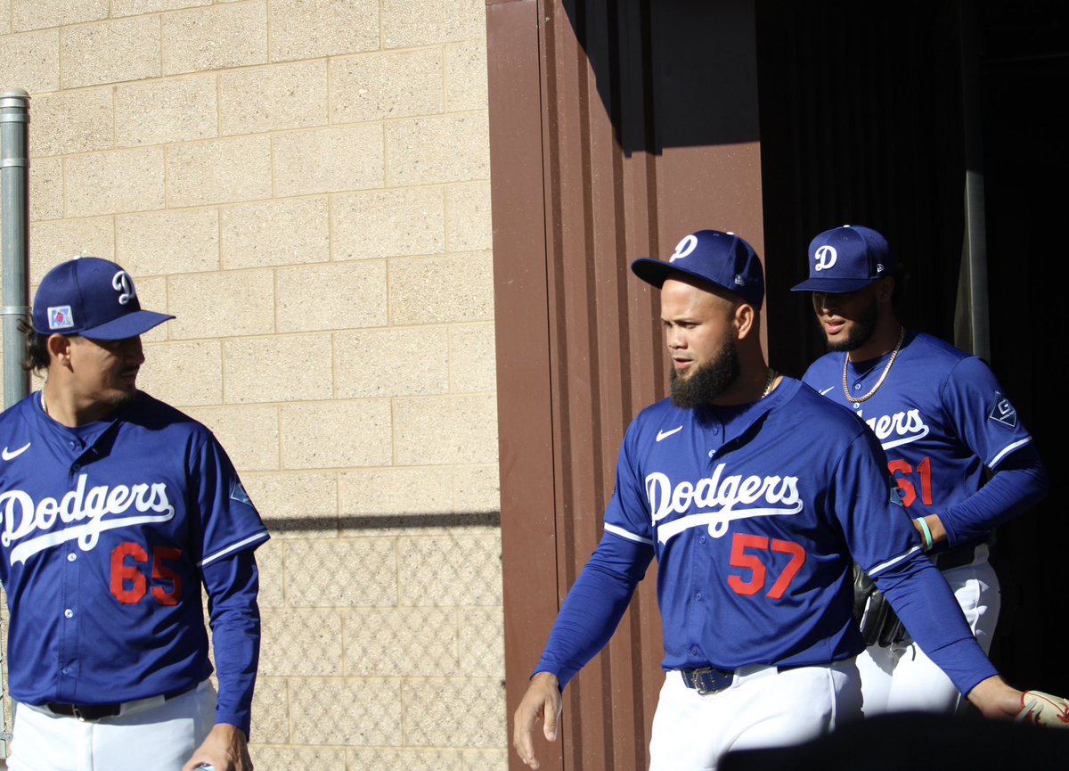 roblespan's tweet image. #DodgersST #CamelBackRanch #SpringTrainging #WSChamps #GiovanniGallegos #JulianFernandez