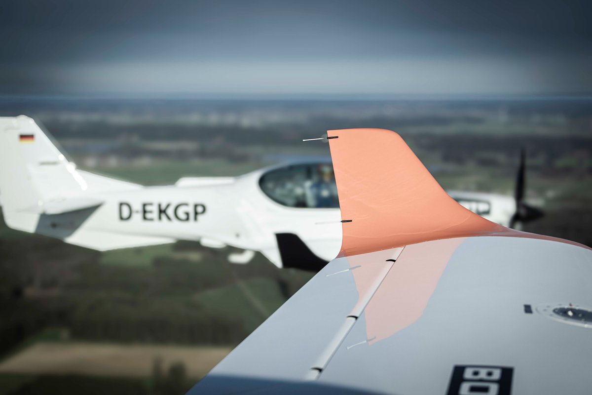 With its proven reliability and turbo-prop engines, the #G120TP offers the advanced capabilities needed to excel in Upset Prevention and Recovery Training (UPRT) scenarios.

Learn more at kfaero.ca/defence-progra…

<a href="/Grob_Aircraft/">Grob Aircraft SE</a> #grobaircraft #pilottraining