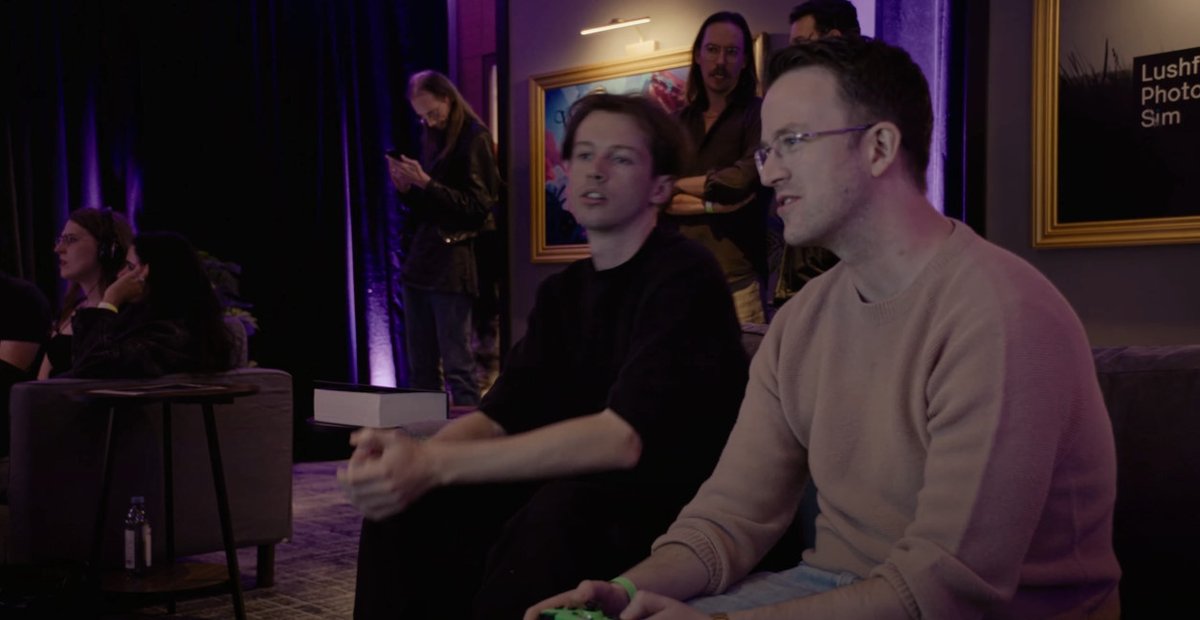 I spot a wild <a href="/IslaHinck/">Isla Hinck</a>, <a href="/ItsSofiaH/">Sofia Hariz</a> &amp; <a href="/dbloodworth2/">Daniel Bloodworth</a> during the Annapurna Interactive Showcase! 😄