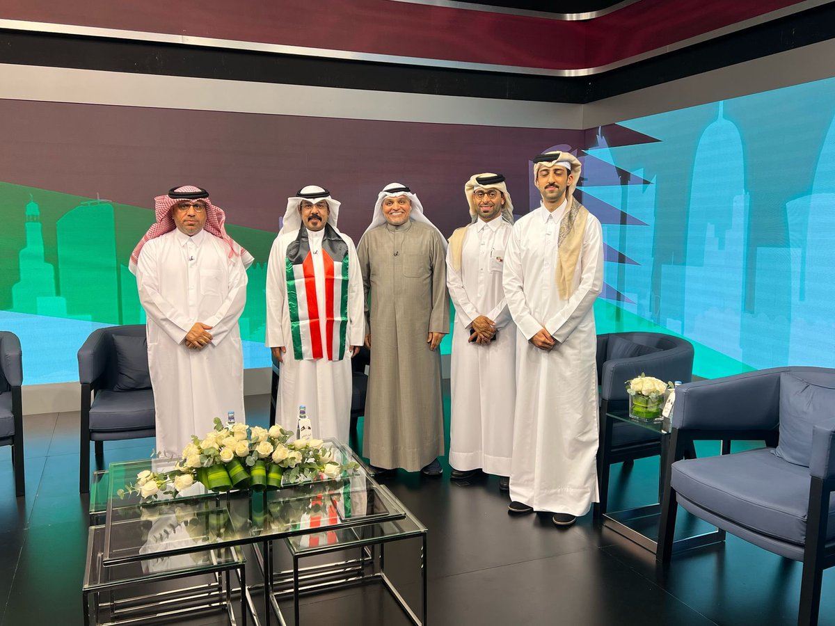 احتفى تلفزيون دولة قطر الشقيقة باليوم الوطني الكويتي، بتقديم تغطيةٍ خاصةٍ استضاف خلالها نخبةً من الضيوف المُميّزين من الكويت وهم د . خالد القحص و د. أحمد الدميثة 
و أ .  علي عقلة الدميثة وعرض تلفزيون قطر تقارير مُميّزة ومُتنوّعة عن دولة الكويت والعَلاقات القطرية الكويتية الراسخه