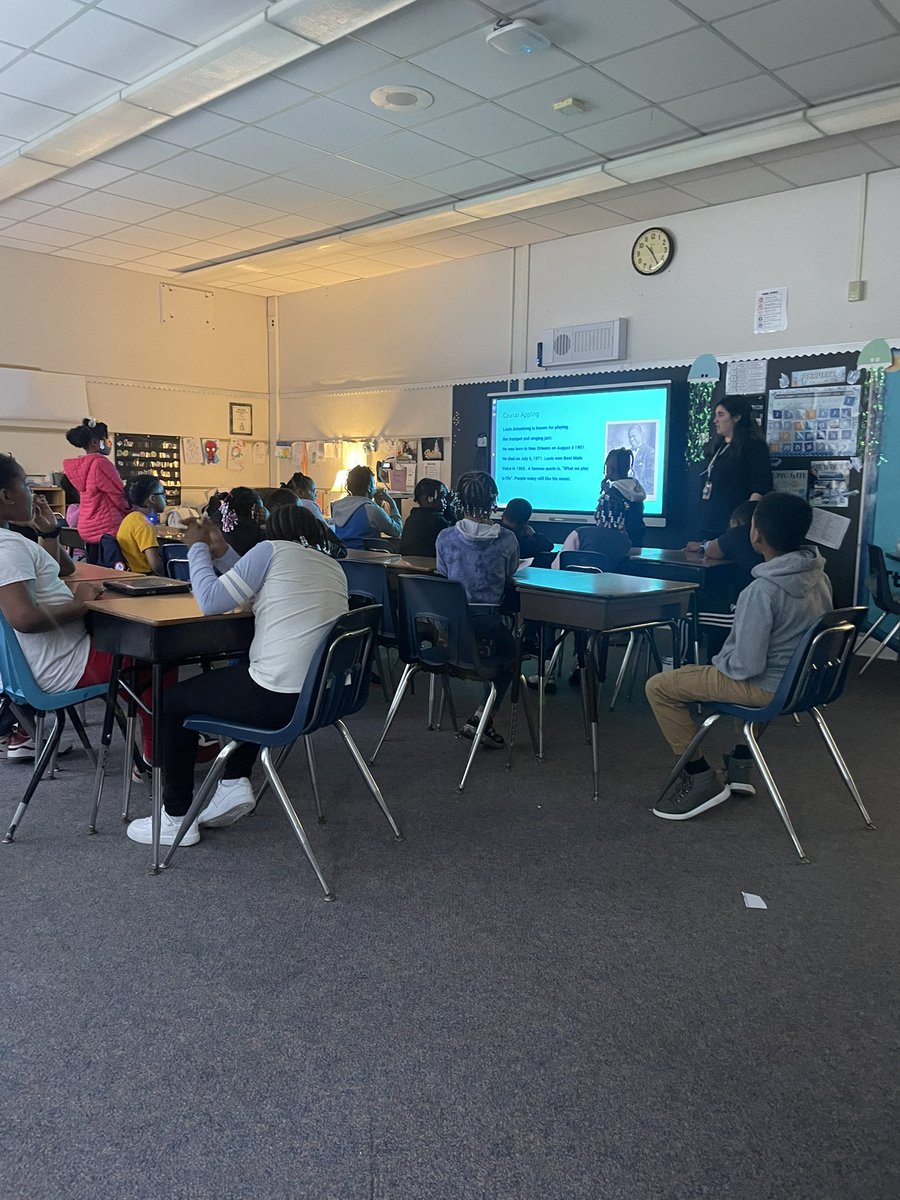 Mrs. Farkas’ 3rd grade did an awesome job sharing their informational writings today! <a href="/CHUHOxford/">Oxford Elementary</a> <a href="/CHUHSchools/">CHUH City Schools</a>