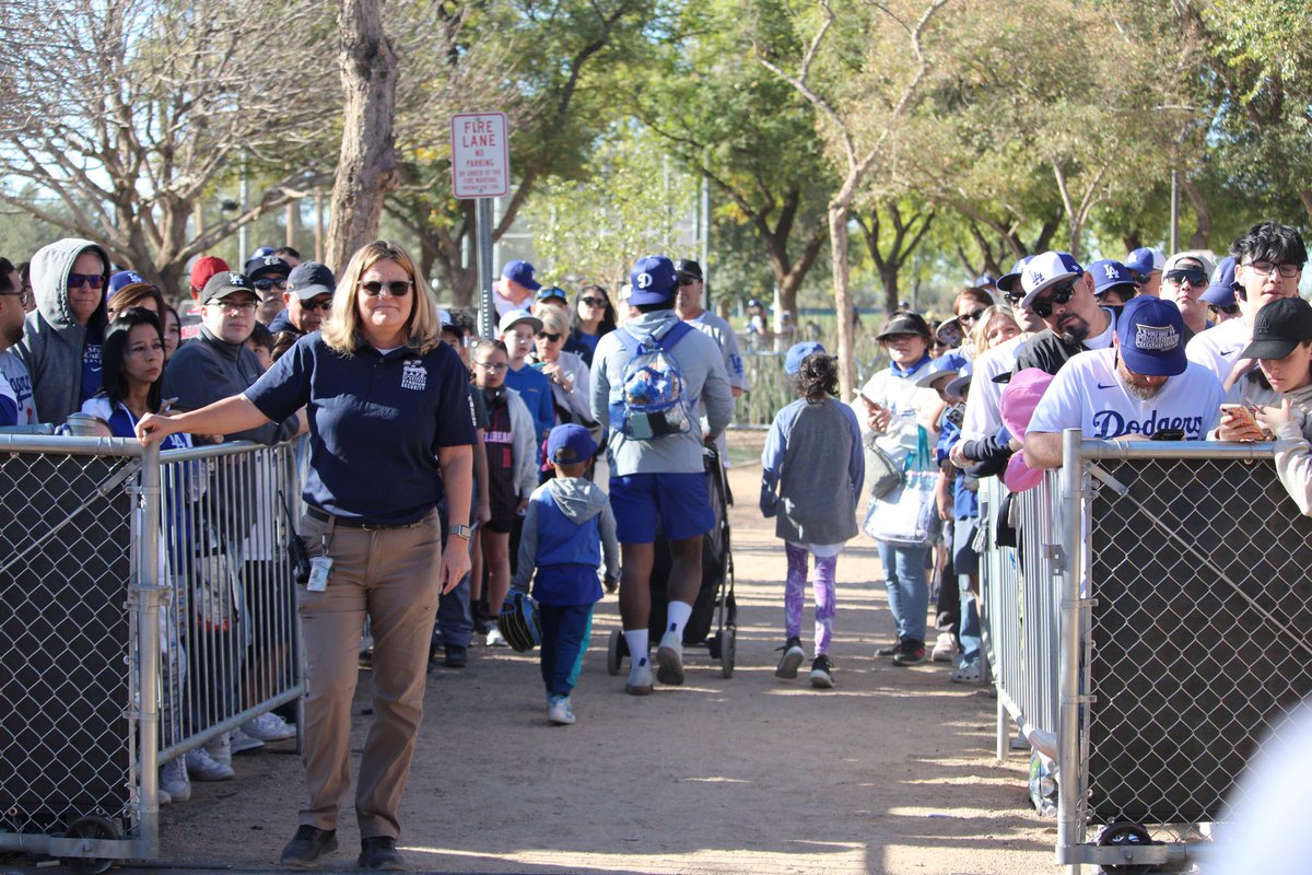 roblespan's tweet image. #DodgersST #CamelBackRanch #SpringTrainging #WSChamps #FreddieFreeman #ChrisTaylor