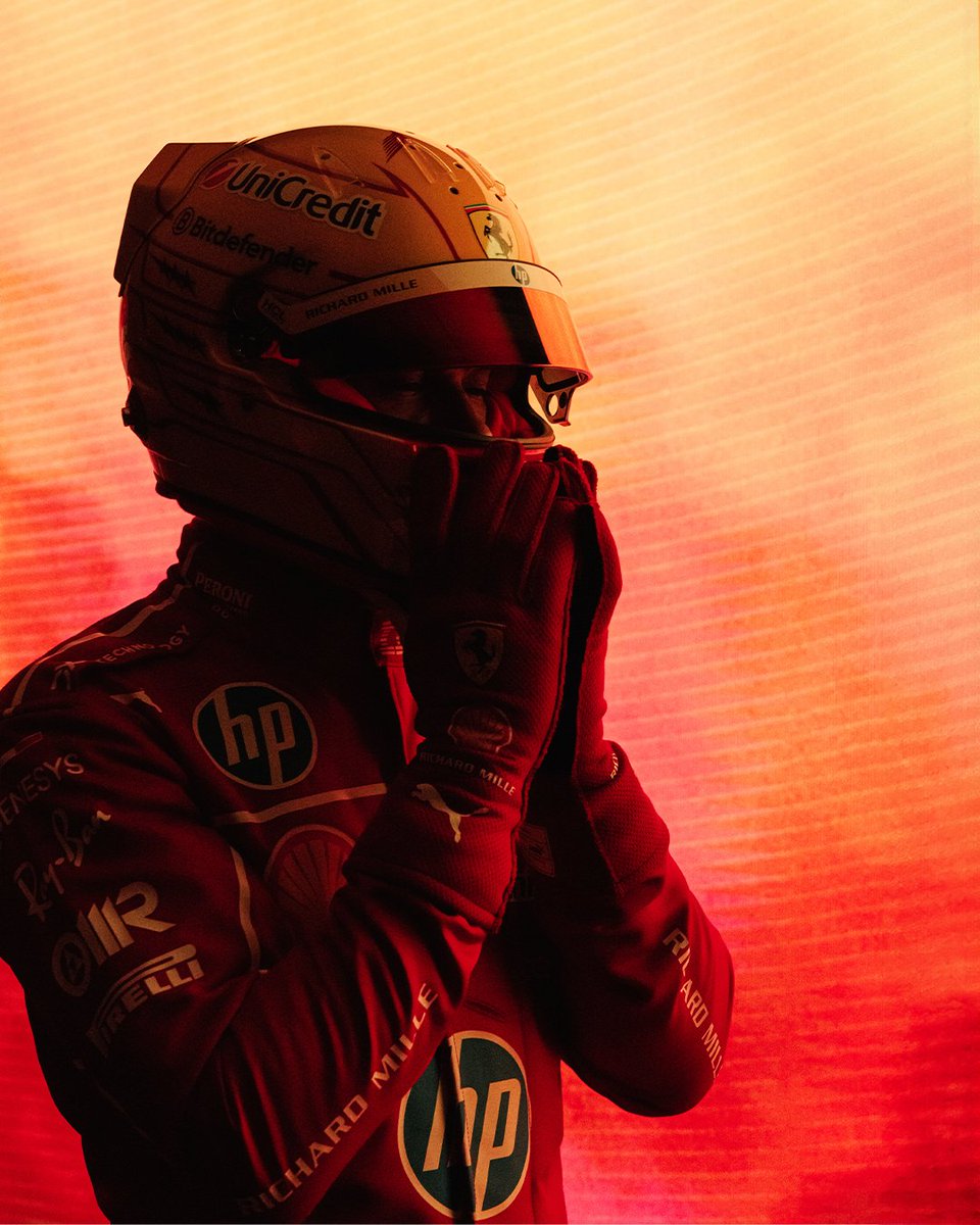 ScuderiaFerrari's tweet photo. The team are ready, are you? https://t.co/KCYmPZ3wao