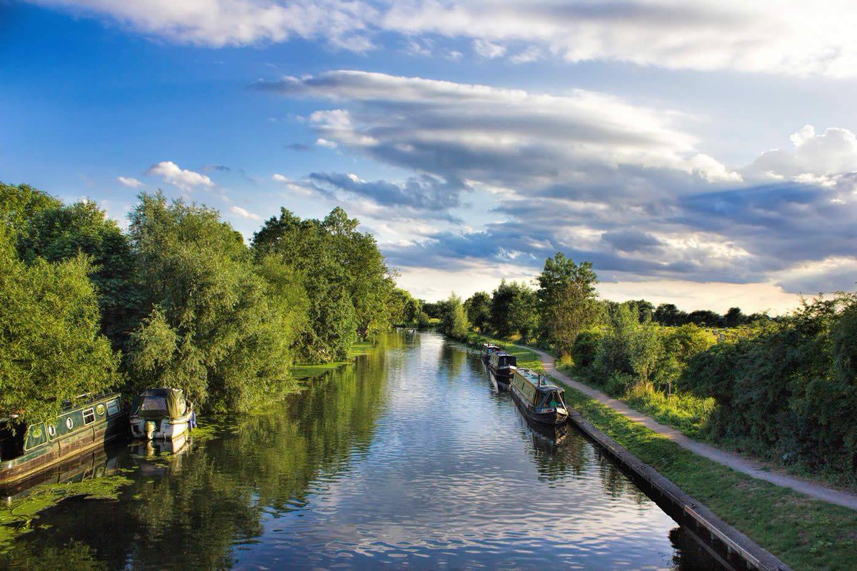 Anglo Welsh (@anglowelsh) on Twitter photo Four days left! Book your narrowboat holiday departing in August, September or October 2025 by 28 February to get a massive 20% off any weekly holiday or 15% off any short break. That’s a saving of up to £599! Call us on 0117 304 1122 or email bookings@anglowelsh.co.uk. Four days left! Book your narrowboat holiday departing in August, September or October 2025 by 28 February to get a massive 20% off any weekly holiday or 15% off any short break. That’s a saving of up to £599! Call us on 0117 304 1122 or email bookings@anglowelsh.co.uk.