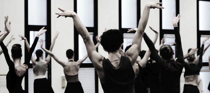 Alla Scala il trittico contemporaneo di danza Solitude Sometimes, Annonciation e Carmen. Le firme Kratz, Prejocaj e De Bana.   28 febbraio - 12 marzo. ballareviaggiando.it/2-uncategorise…