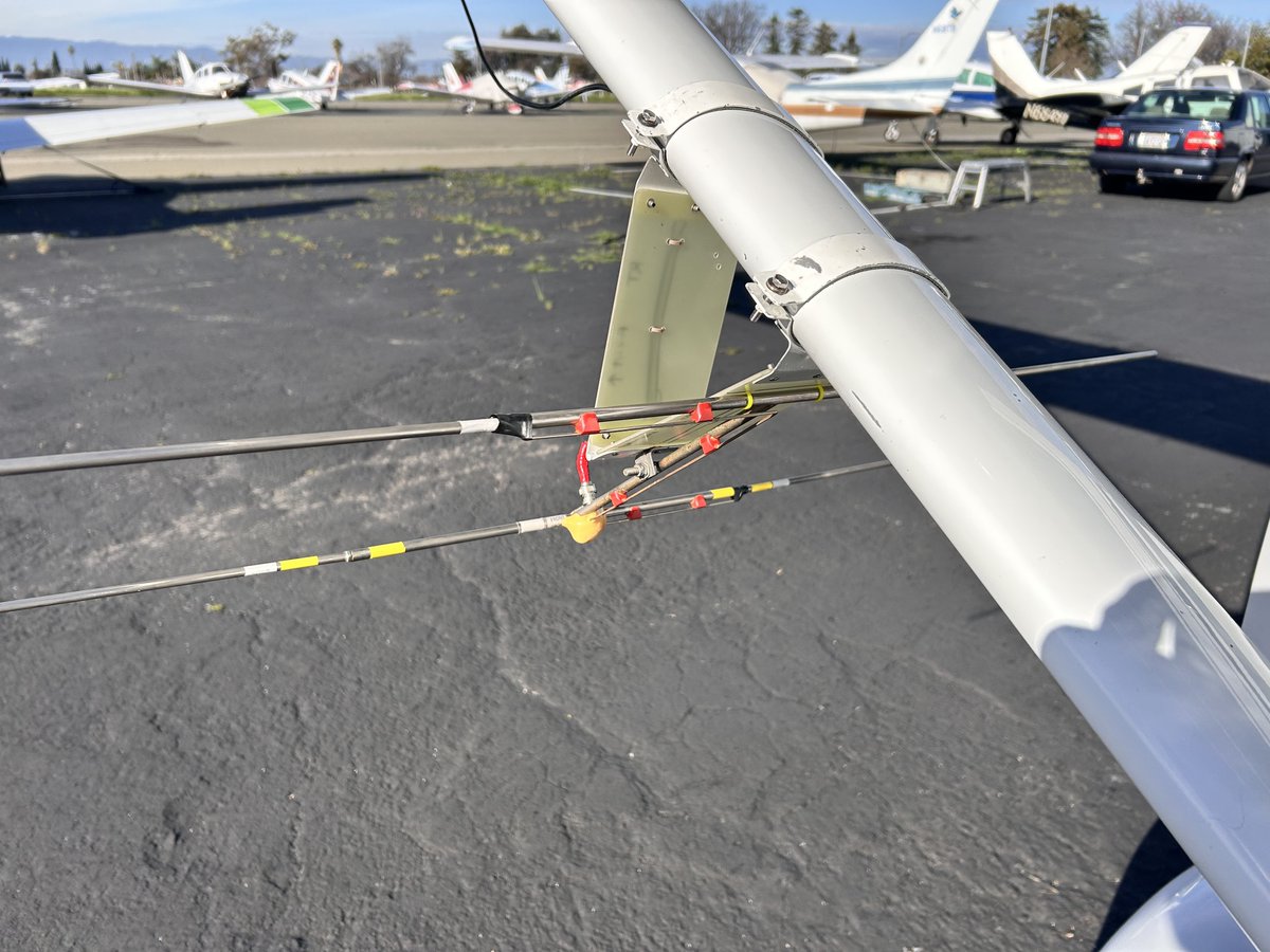 lighthawk_org's tweet photo. What happens when a California condor goes missing? 🏔️🛩️
Conservation partner, Ventana Wildlife Society reached out to us for help and using aerial radio telemetry, we located the missing condor—alive and healthy! Aerial monitoring is a game-changer for conservation! #LightHawk https://t.co/TcMlkVryNl