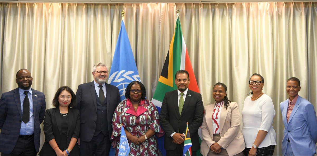 UNHCR Southern Africa (@unhcrsouthernaf) on Twitter photo Today, <a href="/ChansaKapaya/">Chansa Kapaya</a> met Hon. Dep Minister of <a href="/DIRCO_ZA/">DIRCO South Africa</a>, Alvin Botes, in her capacity as UNHCR Regional Director for Southern Africa.
We deeply appreciate 🇿🇦 leadership in finding solutions for people forced to flee.
Excited for the impactful work ahead!
📸©K Maifadi/DIRCO Today, <a href="/ChansaKapaya/">Chansa Kapaya</a> met Hon. Dep Minister of <a href="/DIRCO_ZA/">DIRCO South Africa</a>, Alvin Botes, in her capacity as UNHCR Regional Director for Southern Africa.
We deeply appreciate 🇿🇦 leadership in finding solutions for people forced to flee.
Excited for the impactful work ahead!
📸©K Maifadi/DIRCO