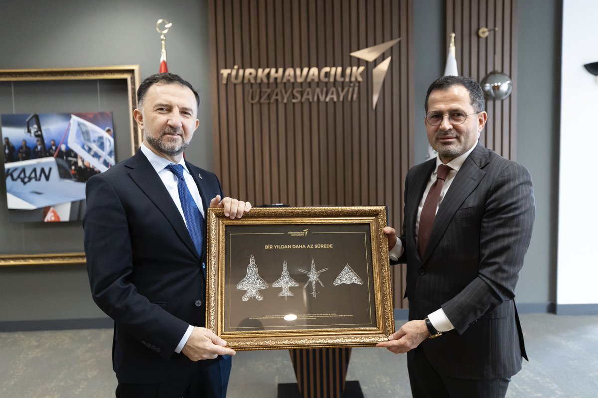 ZiyaAltunyaldiz's tweet image. Bugün göz bebeğimiz TUSAŞ’ta Genel Müdürümüz Mehmet Demiroğlu ile bir araya gelerek savunma sanayiimizin yükselen yıldızı projelerimizi değerlendirme imkanı bulduk.

Milli muharip uçağımız #KAAN’ımız, jet eğitim uçağımız #HÜRJET’imiz, taarruz helikopterimiz #ATAKII’miz ve muharip