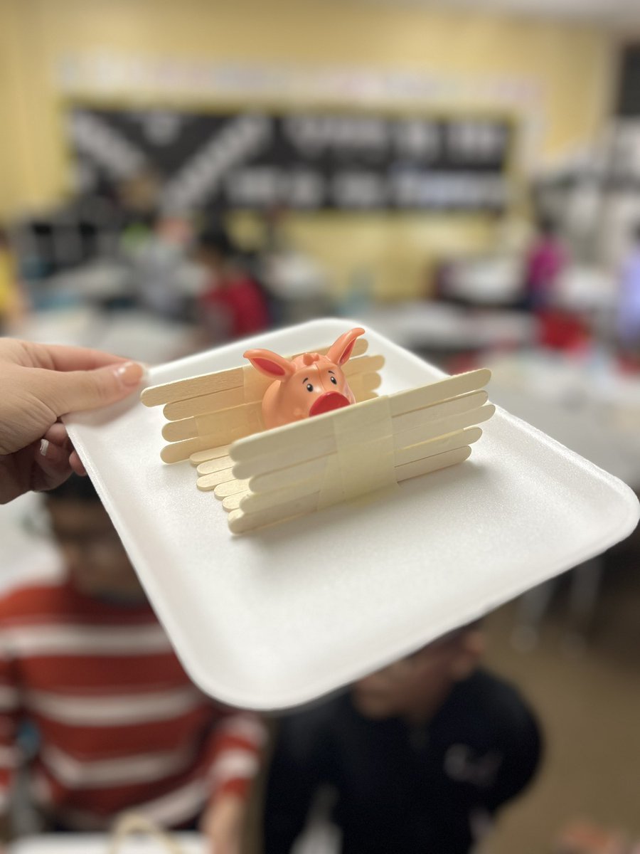 Mrs. Undercuffler tweet media