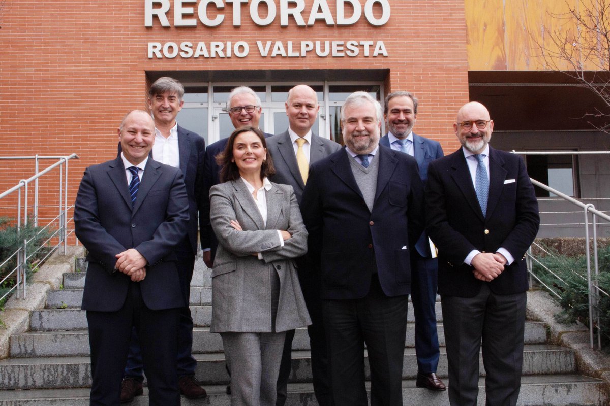 La Facultad de Derecho de la Universidad Pablo de Olavide (<a href="/UPODerecho/">Facultad de Derecho</a>) ha acogido una reunión de decana y decanos de las Facultades de Derecho de Andalucía, en la que han participado representantes las once facultades andaluzas. Información en este enlace:upo.es/diario/institu…