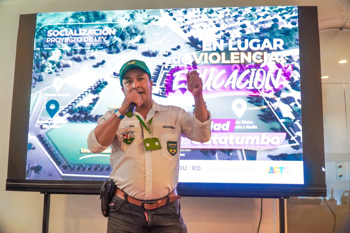 Gloria Flórez Senadora (@gloriaflorezsi) on Twitter photo Socializamos el PL de creación de la #UniversidadParaElCatatumbo con las y los protagonistas de este logro: <a href="/AscamcatOficia/">AscamcatOficial</a>, <a href="/asuncat2019/">Asociación por la Unidad Campesina del Catatumbo</a>, <a href="/CiscaCatatumbo/">Cisca Catatumbo</a> y todas las comunidades catatumberas que han luchado históricamente por su educación.
En el Catatumbo solo 1.3% de los Socializamos el PL de creación de la #UniversidadParaElCatatumbo con las y los protagonistas de este logro: <a href="/AscamcatOficia/">AscamcatOficial</a>, <a href="/asuncat2019/">Asociación por la Unidad Campesina del Catatumbo</a>, <a href="/CiscaCatatumbo/">Cisca Catatumbo</a> y todas las comunidades catatumberas que han luchado históricamente por su educación.
En el Catatumbo solo 1.3% de los