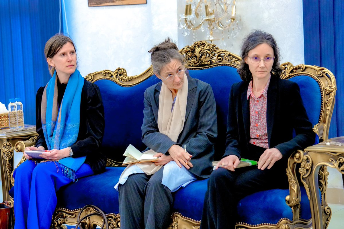 عيدروس الزُبيدي - Aidaros Alzubidi (@aidrosalzubidi) on Twitter photo Held important meeting today in Aden with European Ambassadors <a href="/corm_kammoun/">Catherine Corm-Kammoun</a>, <a href="/EUinYemen/">EUinYemen</a> Gabriel Munuera Vinals and Dutch Ambassador Jeannette Seppen.
I thanked our EU partners for their humanitarian support to help our people, and set out a comprehensive approach to address the Held important meeting today in Aden with European Ambassadors <a href="/corm_kammoun/">Catherine Corm-Kammoun</a>, <a href="/EUinYemen/">EUinYemen</a> Gabriel Munuera Vinals and Dutch Ambassador Jeannette Seppen.
I thanked our EU partners for their humanitarian support to help our people, and set out a comprehensive approach to address the
