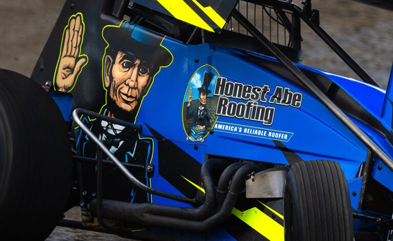 Big News! 🚨 Honest Abe Roofing is teaming up with World Racing Group to support drivers in the ASCS, World of Outlaws, and Xtreme Outlaw Midgets series! This partnership includes exciting bonuses to reward top-performing racers and help grow the sport. Honest Abe Roofing is c...