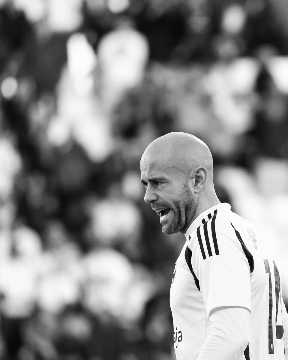 jongar91's tweet image. Derrota en casa. Aprendizaje para seguir creciendo equipo. A seguir trabajando y siempre hacia delante.
Con ganas de domingo en el Belmonte!!
Aupa Alba 🫡🦇🤍