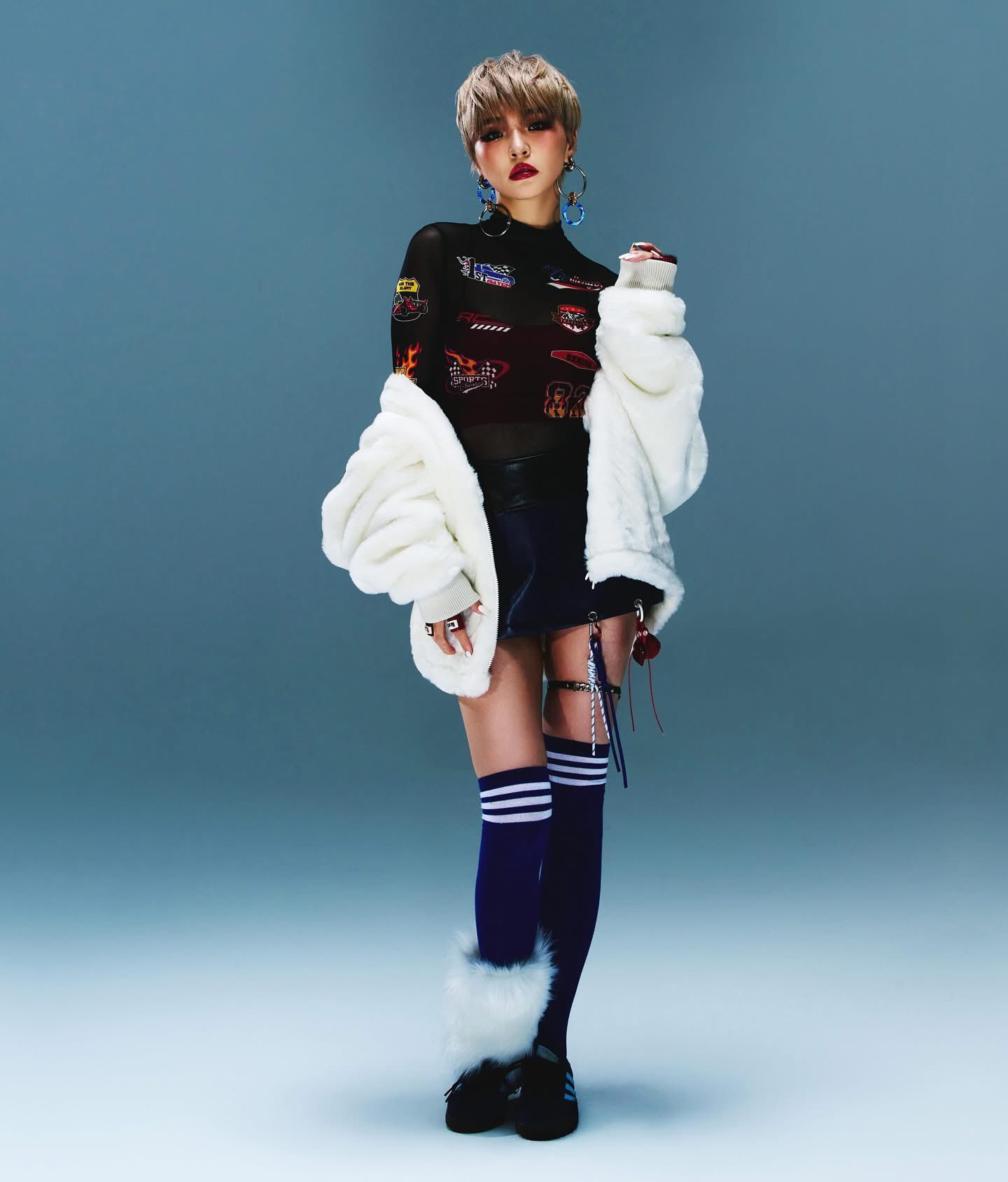 GkpxOv6WQAAHpKw?format=jpg&name=large