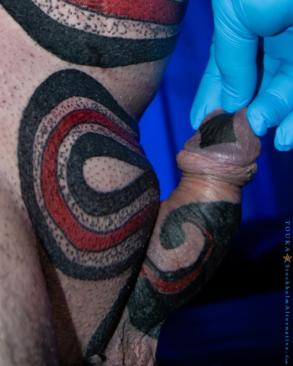 Bespoke #genitaltattoo and stomach by expert <a href="/touka_voodoo/">Touka Voodoo 🇸🇪</a> Made for client 🐺 travelling from Romania 🇷🇴 for his tattoo. In the next few days I will share more of this tattoo with you. #tattooedpenis #penistattoo
