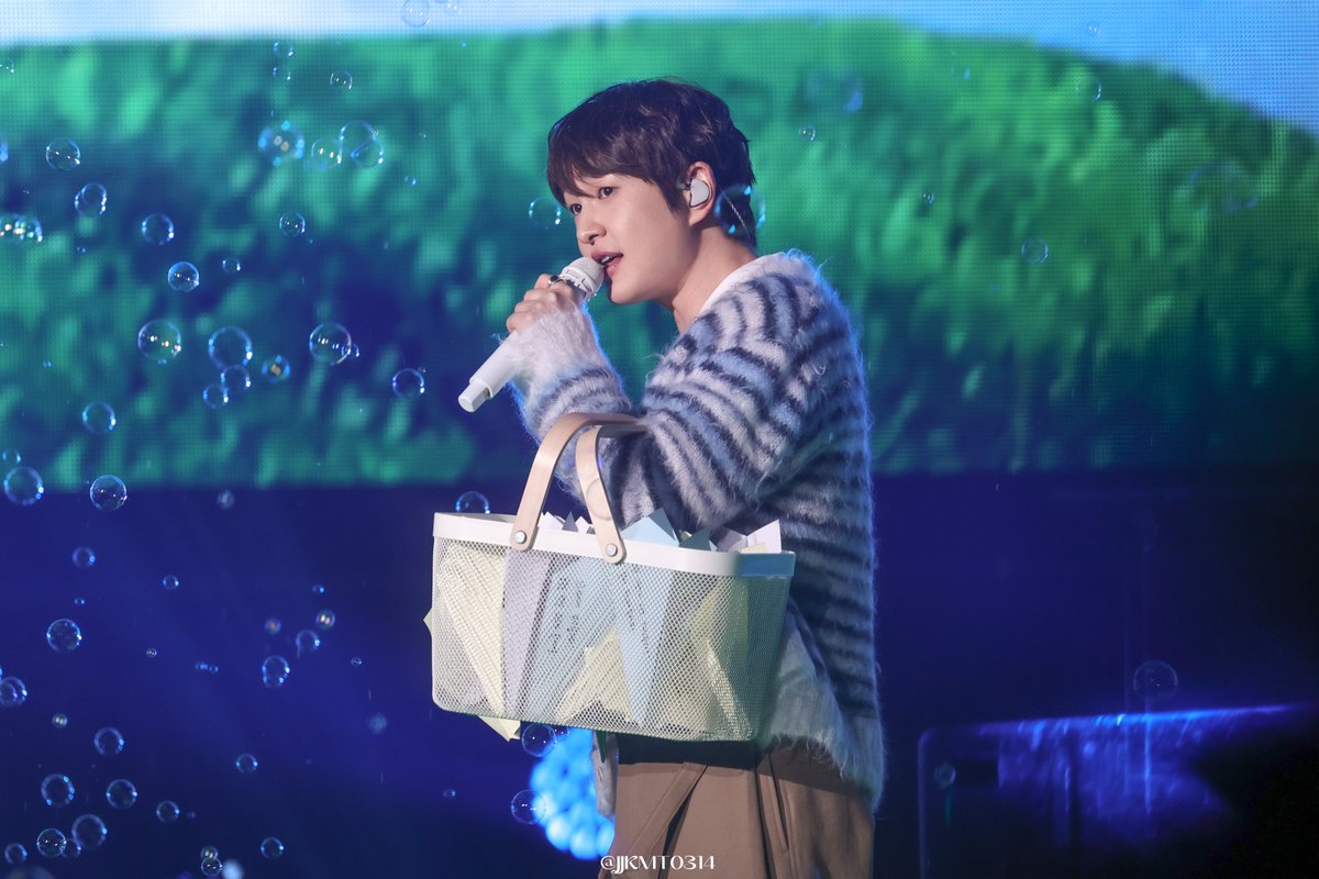 jjkmt0314's tweet image. 250223 [ONEW THE LIVE : CONNECTION] IN SEOUL ✨DAY3

🫶🥰🫶

#オンユ #オニュ #온유더라이브 #ONEWTHELIVE #ONEW_THE_LIVE_CONNECTION